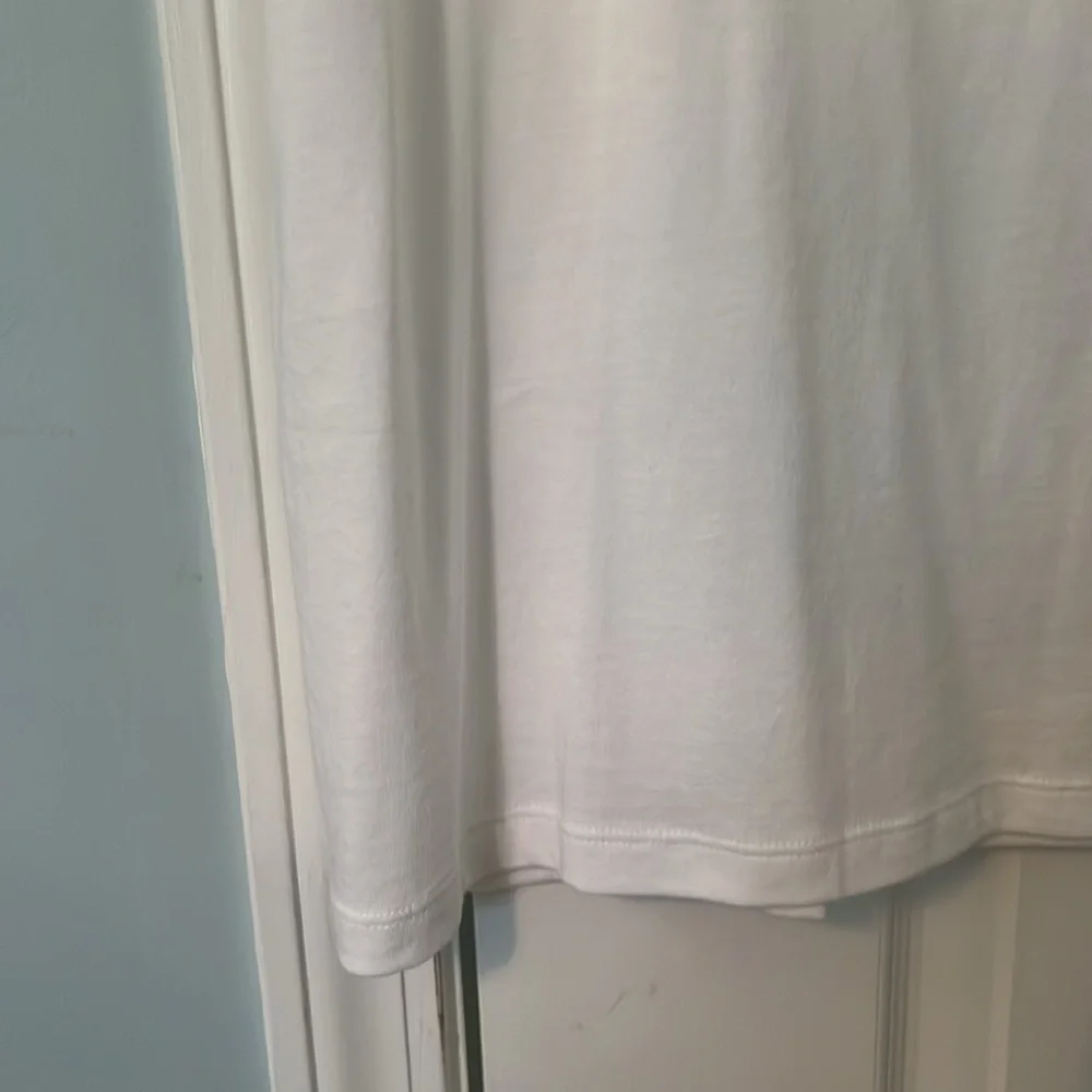 NWOT Sz Large Not Monday Emma White Short Sleeve T Shirt - Picture 2 of 10